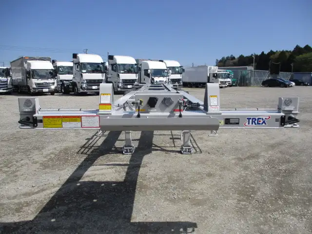 予備検付 未登録 トレクス 40FT3軸コンテナシャシ リフトアクスル(中軸残し) MG取付可 積載30,480kg 第五輪荷重11,500以上の画像2