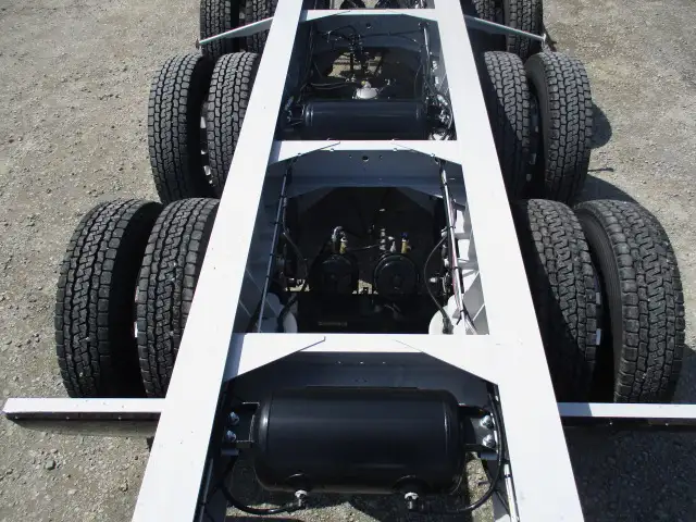 予備検付 未登録 トレクス 40FT3軸コンテナシャシ リフトアクスル(中軸残し) MG取付可 積載30,480kg 第五輪荷重11,500以上の画像29