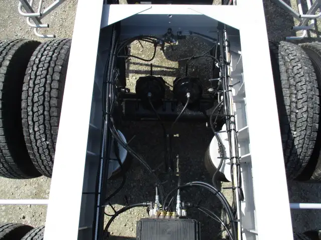 予備検付 未登録 トレクス 40FT3軸コンテナシャシ リフトアクスル(中軸残し) MG取付可 積載30,480kg 第五輪荷重11,500以上の画像31