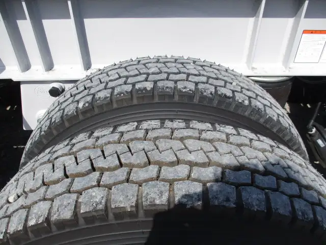 予備検付　未登録　トレクス　40FT3軸コンテナシャシ　リフトアクスル(中軸残し)　MG取付可　積載30,480kg　第五輪荷重11,500以上の画像13