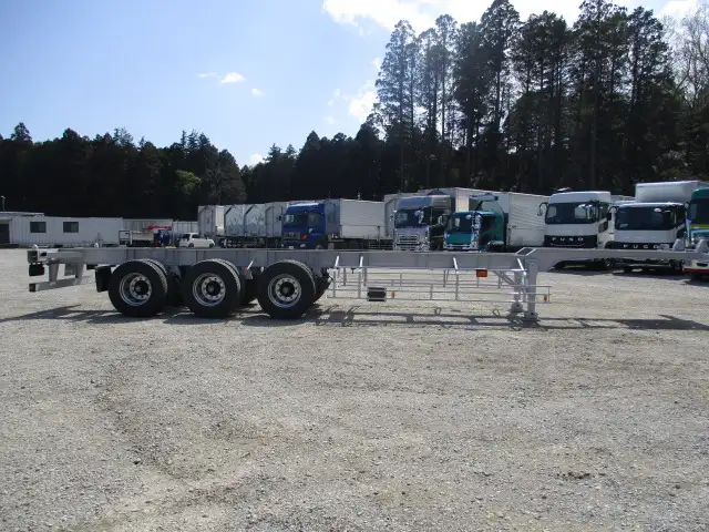 予備検付　未登録　トレクス　40FT3軸コンテナシャシ　リフトアクスル(中軸残し)　MG取付可　積載30,480kg　第五輪荷重11,500以上の画像4
