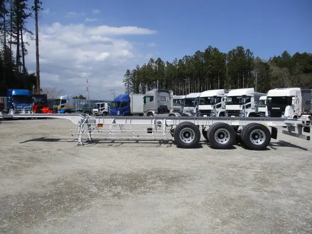 予備検付　未登録　トレクス　40FT3軸コンテナシャシ　リフトアクスル(中軸残し)　MG取付可　積載30,480kg　第五輪荷重11,500以上の画像8