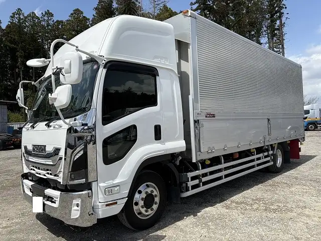 令和6年 いすゞ 増トンアルミウイング 62ワイド 積載:8,100kg MT ハイルーフの画像1