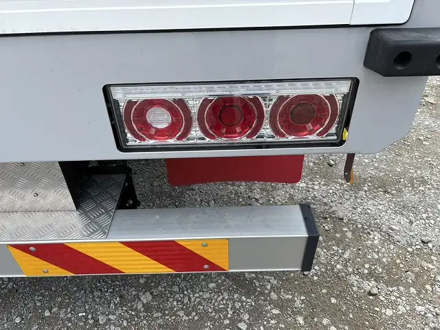 令和6年 いすゞ 増トンアルミウイング 62ワイド 積載:8,100kg MT ハイルーフの画像22