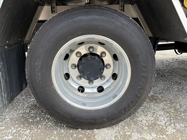 令和6年 いすゞ 増トンアルミウイング 62ワイド 積載:8,100kg MT ハイルーフの画像24