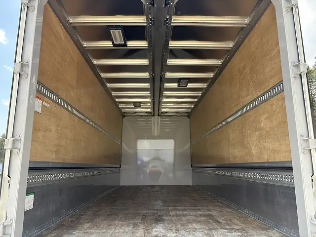 令和6年 いすゞ 増トンアルミウイング 62ワイド 積載:8,100kg MT ハイルーフの画像29