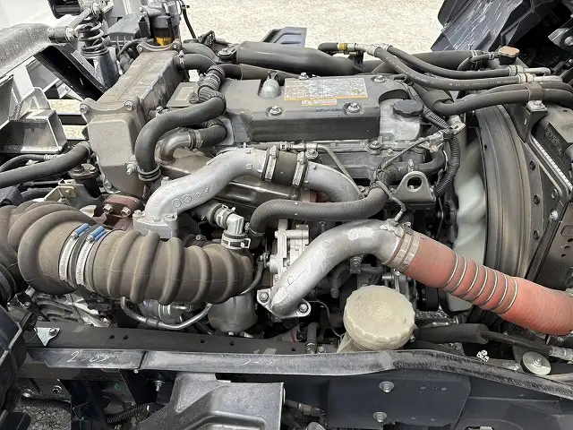 令和6年 いすゞ 増トンアルミウイング 62ワイド 積載:8,100kg MT ハイルーフの画像47