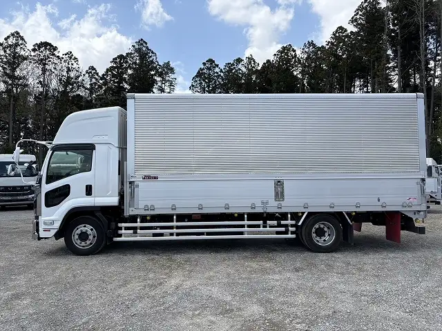 令和6年 いすゞ 増トンアルミウイング 62ワイド 積載:8,100kg MT ハイルーフの画像8