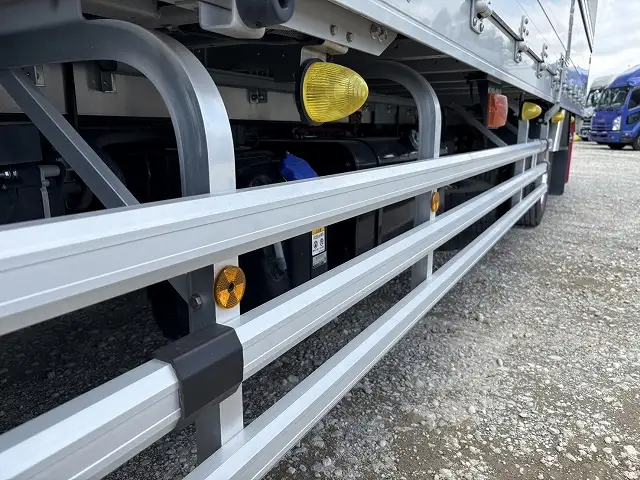 令和6年 いすゞ 増トンアルミウイング 62ワイド 積載:8,100kg MT ハイルーフの画像10