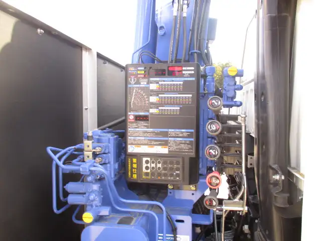 令和6年 三菱 6500ワイド クレーン付きセルフ アルミ平 タダノ 4段クレーン の画像34