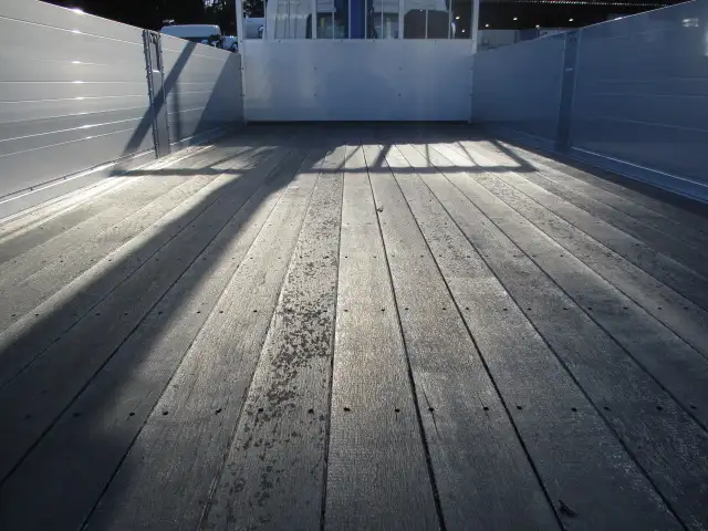 令和6年 三菱 6メーターワイド クレーン付きアルミ平 タダノ 4段 ラジコンの画像27