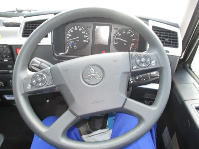 令和6年 三菱 6メーターワイド クレーン付きアルミ平 タダノ 4段 ラジコンの画像45