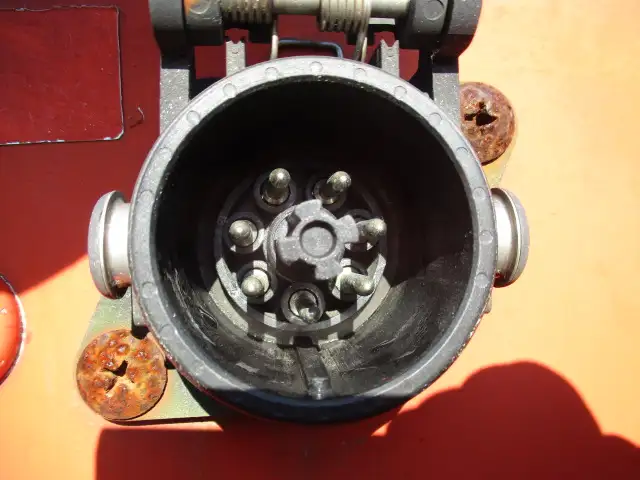 平成23年　フルハーフ　40FT3軸コンテナシャシ　リーフサス　積載：30,480㎏　第五輪：11,040㎏以上の画像11