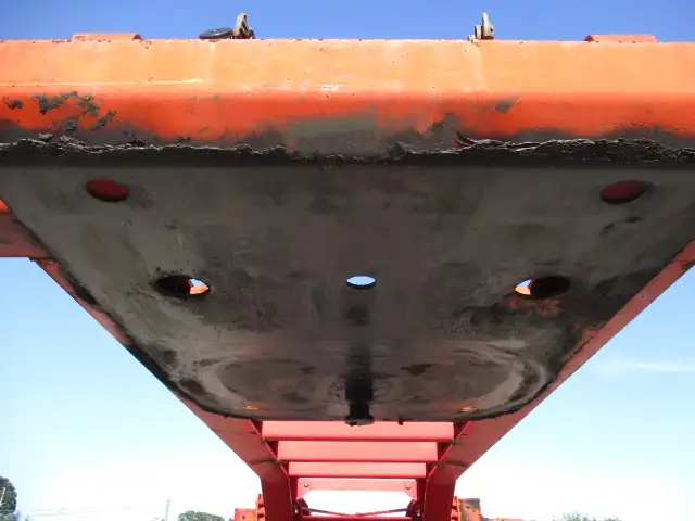 平成23年　フルハーフ　40FT3軸コンテナシャシ　リーフサス　積載：30,480㎏　第五輪：11,040㎏以上の画像12