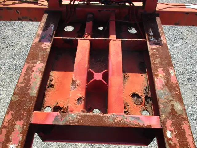 平成23年　フルハーフ　40FT3軸コンテナシャシ　リーフサス　積載：30,480㎏　第五輪：11,040㎏以上の画像26