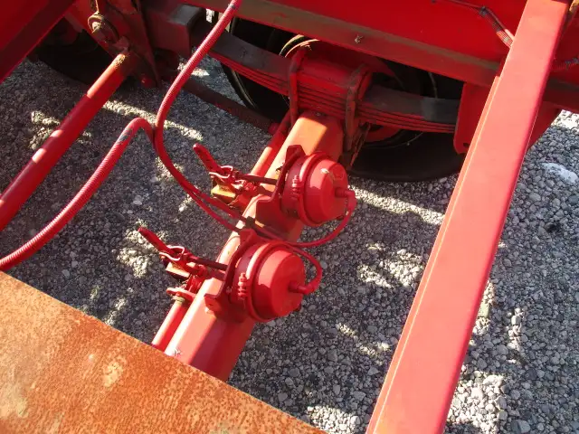 平成23年　フルハーフ　40FT3軸コンテナシャシ　リーフサス　積載：30,480㎏　第五輪：11,040㎏以上の画像30