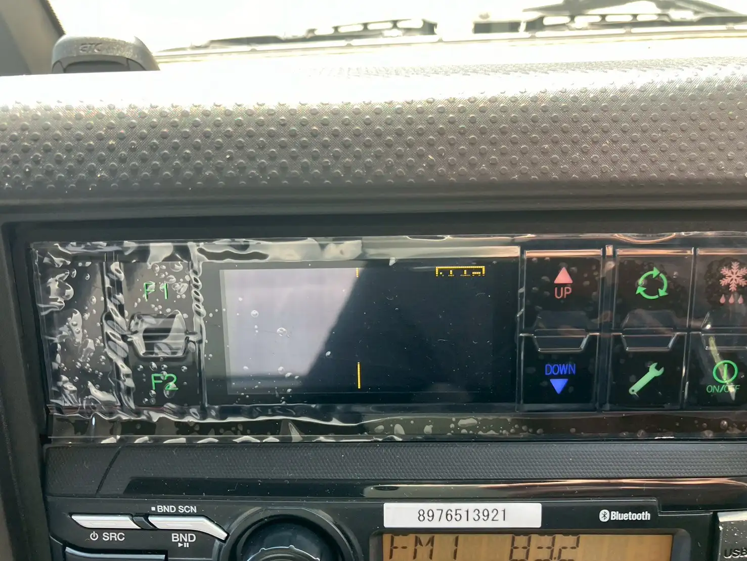 ☆車検付き(R7.6.29)☆　令和5年　いすゞ 4t冷凍バン 　MT6　走行距離:1,354㎞　積載:2,350㎏　横ドア有　240馬力の画像15