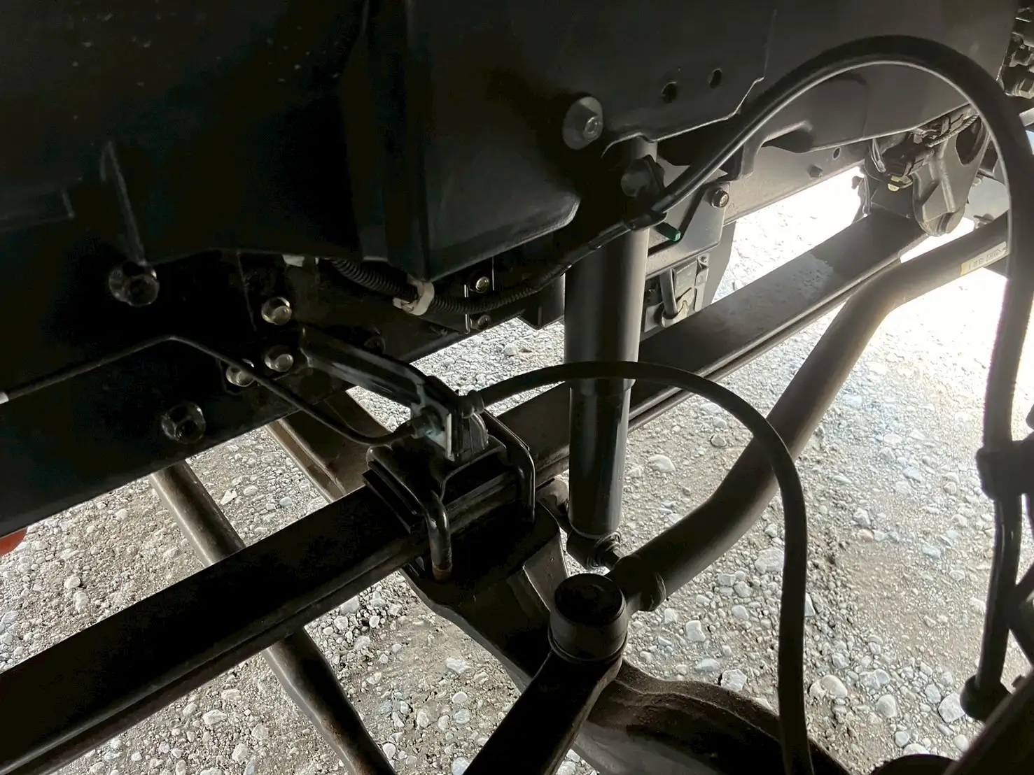 ☆車検付き(R7.6.29)☆　令和5年　いすゞ 4t冷凍バン 　MT6　走行距離:1,354㎞　積載:2,350㎏　横ドア有　240馬力の画像38