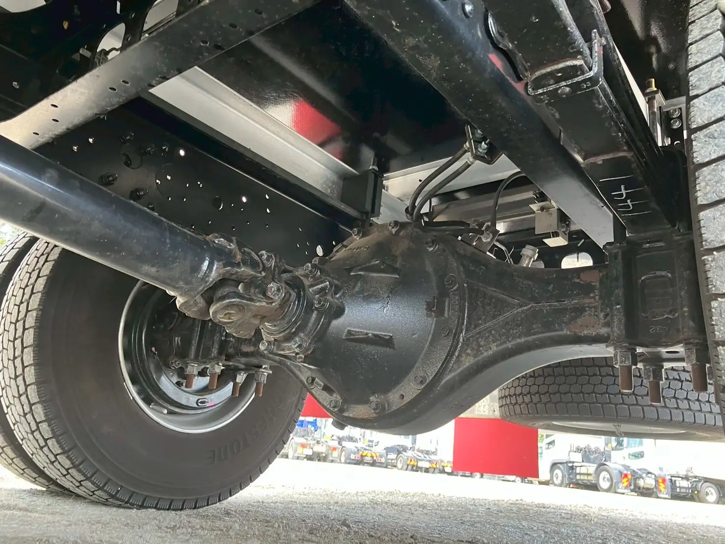 ☆車検付き(R7.6.29)☆　令和5年　いすゞ 4t冷凍バン 　MT6　走行距離:1,354㎞　積載:2,350㎏　横ドア有　240馬力の画像43