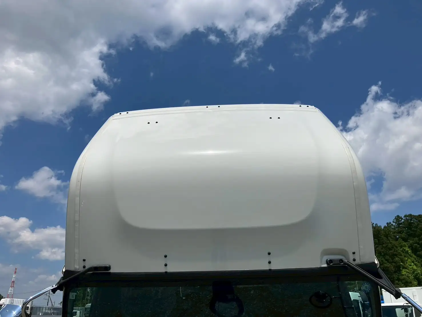 ☆車検付き(R7.6.29)☆　令和5年　いすゞ 4t冷凍バン 　MT6　走行距離:1,354㎞　積載:2,350㎏　横ドア有　240馬力の画像47