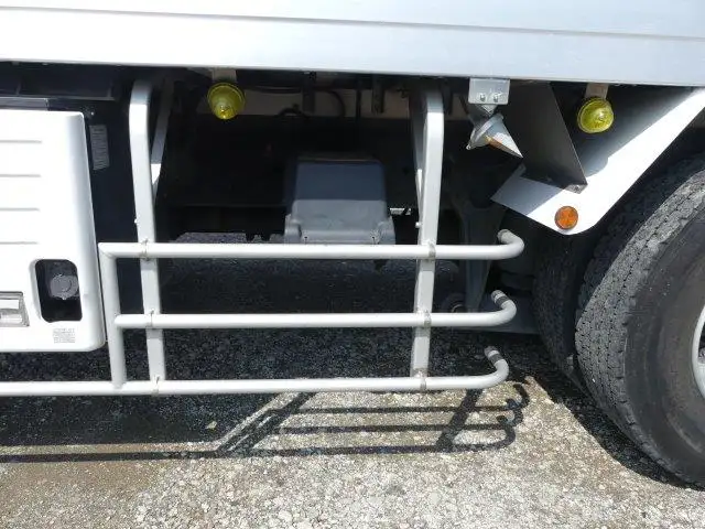 平成27年06月中古大型冷凍バン・ウィング日産UDクオンの画像16