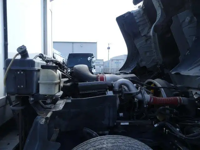 平成27年06月中古大型冷凍バン・ウィング日産UDクオンの画像35