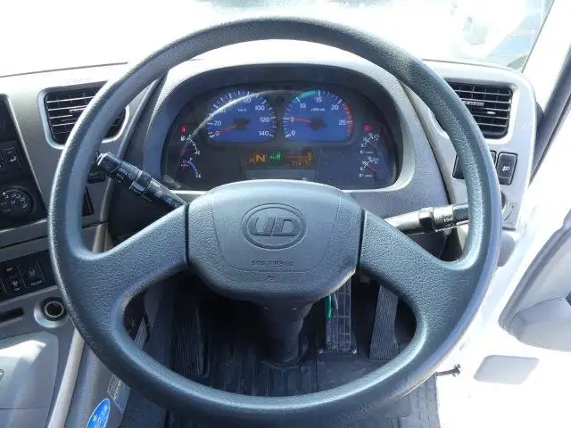 平成27年06月中古大型冷凍バン・ウィング日産UDクオンの画像45