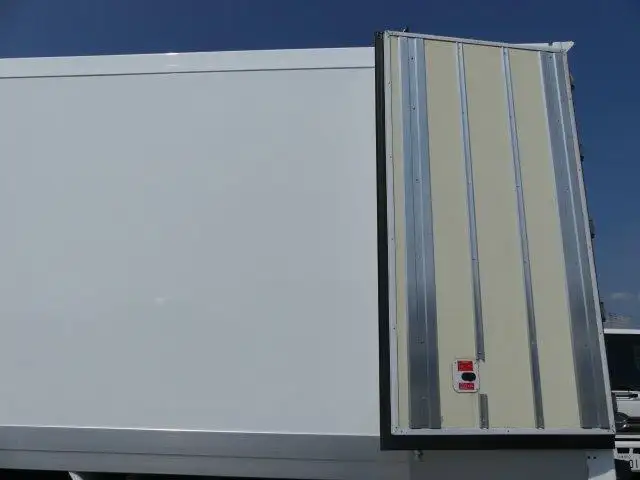 平成27年06月中古大型冷凍バン・ウィング日産UDクオンの画像10