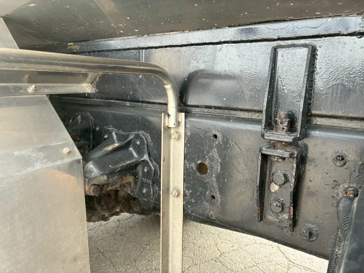 平成24年 日野 増トンミルクタンクローリー タンク容量:8,100L 走行距離:約27万㎞ MT6 シャワーボール付きの画像44