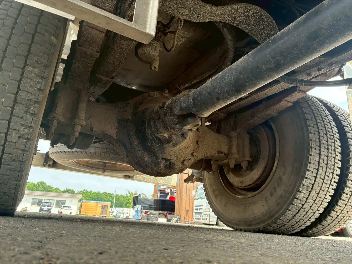 平成24年 日野 増トンミルクタンクローリー タンク容量:8,100L 走行距離:約27万㎞ MT6 シャワーボール付きの画像46