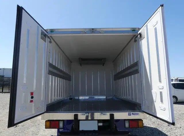 令和05年04月中古小型冷凍バン・ウィングいすゞエルフの画像17