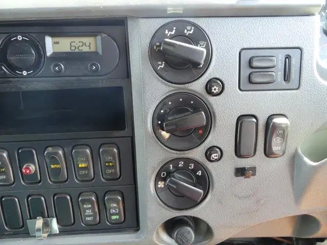 平成25年11月中古小型アルミバン・ウィング三菱ふそうファイターの画像40