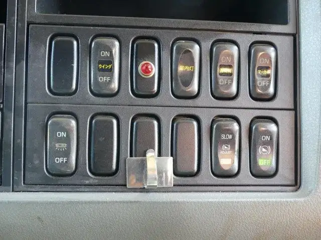 平成25年11月中古小型アルミバン・ウィング三菱ふそうファイターの画像42