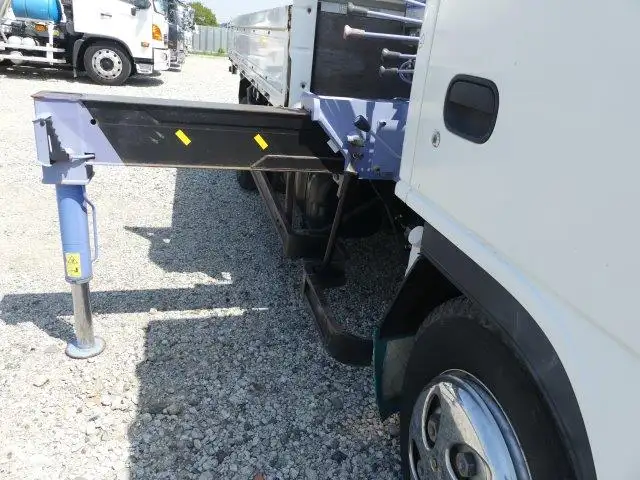 【神奈川県厚木市保管】平成16年　いすゞ　4段クレーン　走行：23,000km　積載：3,000kgの画像31