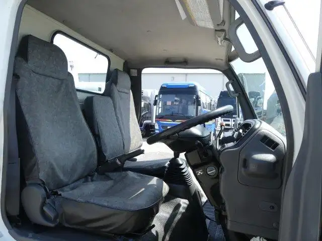 【神奈川県厚木市保管】平成16年　いすゞ　4段クレーン　走行：23,000km　積載：3,000kgの画像36