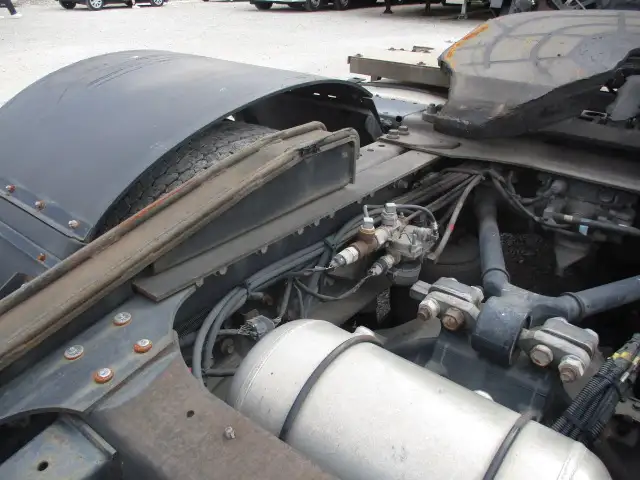 ★車検付R7.10.28★ H26 日野 トラクターヘッド AT 450馬力 ハイルーフ メッキ アルミホイール の画像17