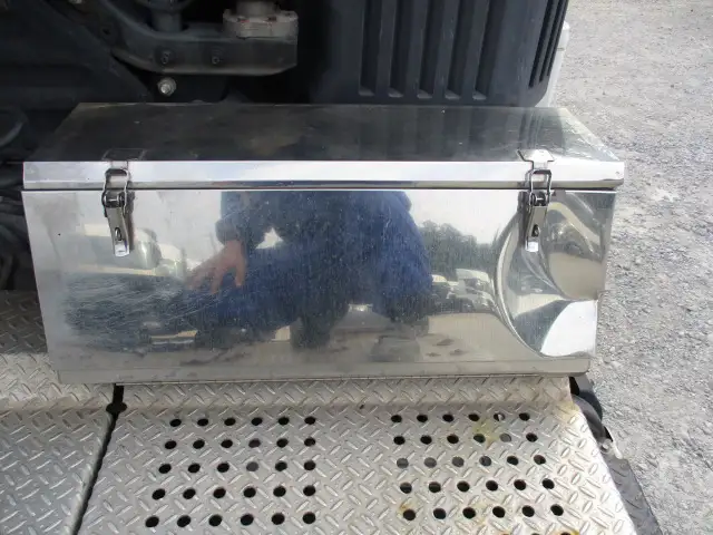 ★車検付R7.10.28★ H26 日野 トラクターヘッド AT 450馬力 ハイルーフ メッキ アルミホイール の画像24