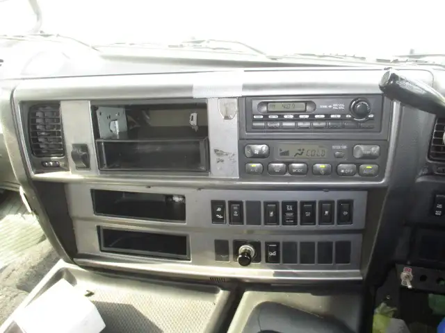 ★車検付R7.10.28★ H26 日野 トラクターヘッド AT 450馬力 ハイルーフ メッキ アルミホイール の画像31