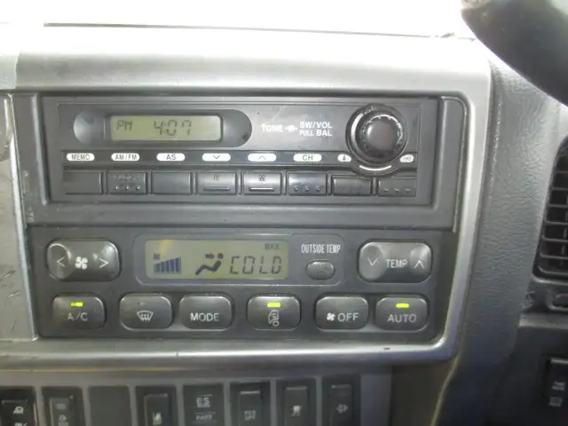 ★車検付R7.10.28★ H26 日野 トラクターヘッド AT 450馬力 ハイルーフ メッキ アルミホイール の画像32