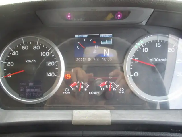 ★車検付R7.10.28★ H26 日野 トラクターヘッド AT 450馬力 ハイルーフ メッキ アルミホイール の画像39