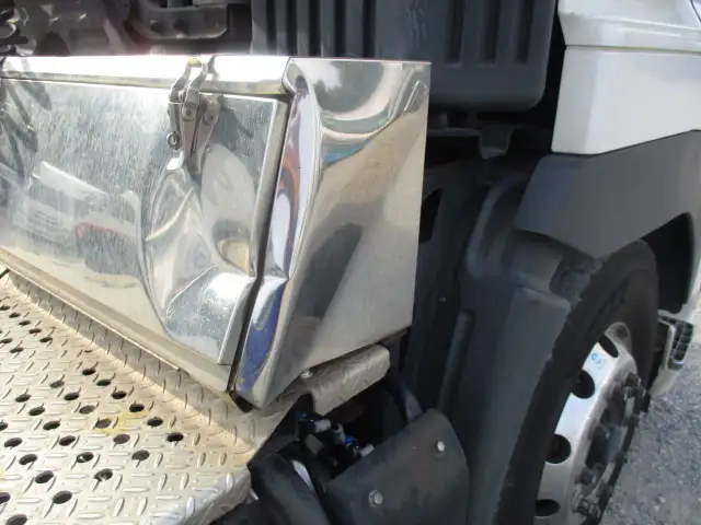 ★車検付R7.10.28★ H26 日野 トラクターヘッド AT 450馬力 ハイルーフ メッキ アルミホイール の画像53