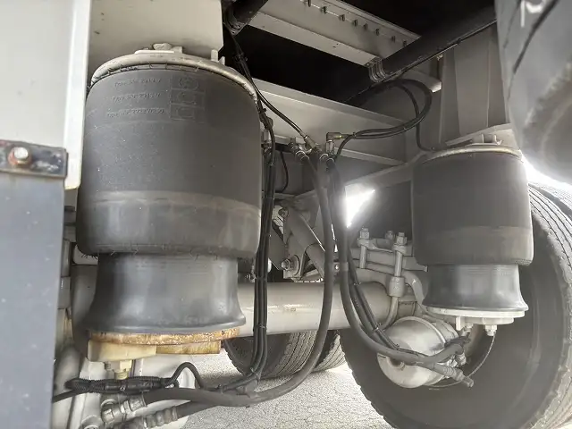 車検:R7.8.21迄 令和4年 東邦 13m3軸ウィングトレーラー リフトアクスル(後軸残し)積載:27,400㎏ 第五輪荷重:11,310㎏以上の画像16