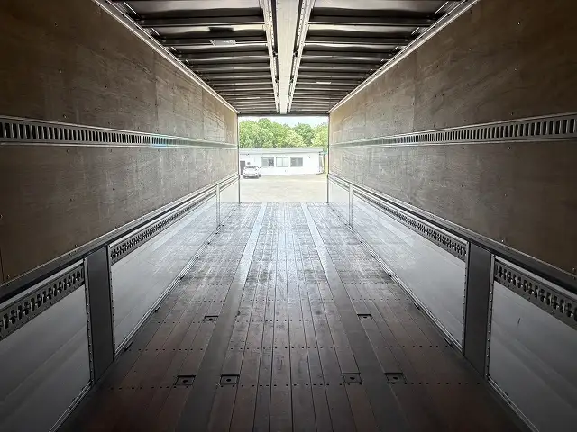 車検:R7.8.21迄 令和4年 東邦 13m3軸ウィングトレーラー リフトアクスル(後軸残し)積載:27,400㎏ 第五輪荷重:11,310㎏以上の画像41