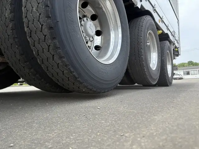 車検:R7.8.21迄 令和4年 東邦 13m3軸ウィングトレーラー リフトアクスル(後軸残し)積載:27,400㎏ 第五輪荷重:11,310㎏以上の画像45