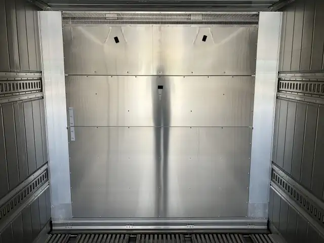 ☆予備検付(R8.7.3)☆ 新品未使用 令和7年 トレクス 40FT3軸冷凍コンテナシャシSET ユニット:MAGNUM PLUS 発電機:SG3000 ジョロダー4列 キーストン 観音SD リフトアクスル(後後軸残し) 積載:30,480㎏ 第五輪:10,830㎏以上の画像11