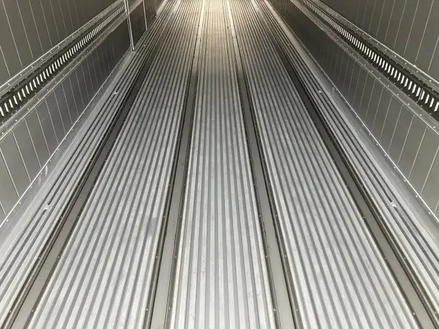 ☆予備検付(R8.7.3)☆ 新品未使用 令和7年 トレクス 40FT3軸冷凍コンテナシャシSET ユニット:MAGNUM PLUS 発電機:SG3000 ジョロダー4列 キーストン 観音SD リフトアクスル(後後軸残し) 積載:30,480㎏ 第五輪:10,830㎏以上の画像12