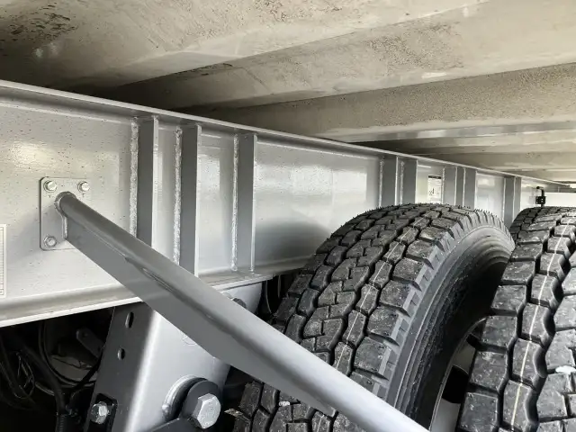 ☆予備検付(R8.7.3)☆ 新品未使用 令和7年 トレクス 40FT3軸冷凍コンテナシャシSET ユニット:MAGNUM PLUS 発電機:SG3000 ジョロダー4列 キーストン 観音SD リフトアクスル(後後軸残し) 積載:30,480㎏ 第五輪:10,830㎏以上の画像25