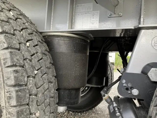 ☆予備検付(R8.7.3)☆ 新品未使用 令和7年 トレクス 40FT3軸冷凍コンテナシャシSET ユニット:MAGNUM PLUS 発電機:SG3000 ジョロダー4列 キーストン 観音SD リフトアクスル(後後軸残し) 積載:30,480㎏ 第五輪:10,830㎏以上の画像26