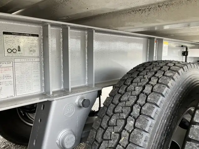 ☆予備検付(R8.7.3)☆ 新品未使用 令和7年 トレクス 40FT3軸冷凍コンテナシャシSET ユニット:MAGNUM PLUS 発電機:SG3000 ジョロダー4列 キーストン 観音SD リフトアクスル(後後軸残し) 積載:30,480㎏ 第五輪:10,830㎏以上の画像27