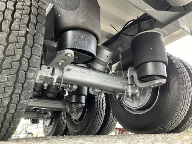 ☆予備検付(R8.7.3)☆ 新品未使用 令和7年 トレクス 40FT3軸冷凍コンテナシャシSET ユニット:MAGNUM PLUS 発電機:SG3000 ジョロダー4列 キーストン 観音SD リフトアクスル(後後軸残し) 積載:30,480㎏ 第五輪:10,830㎏以上の画像29